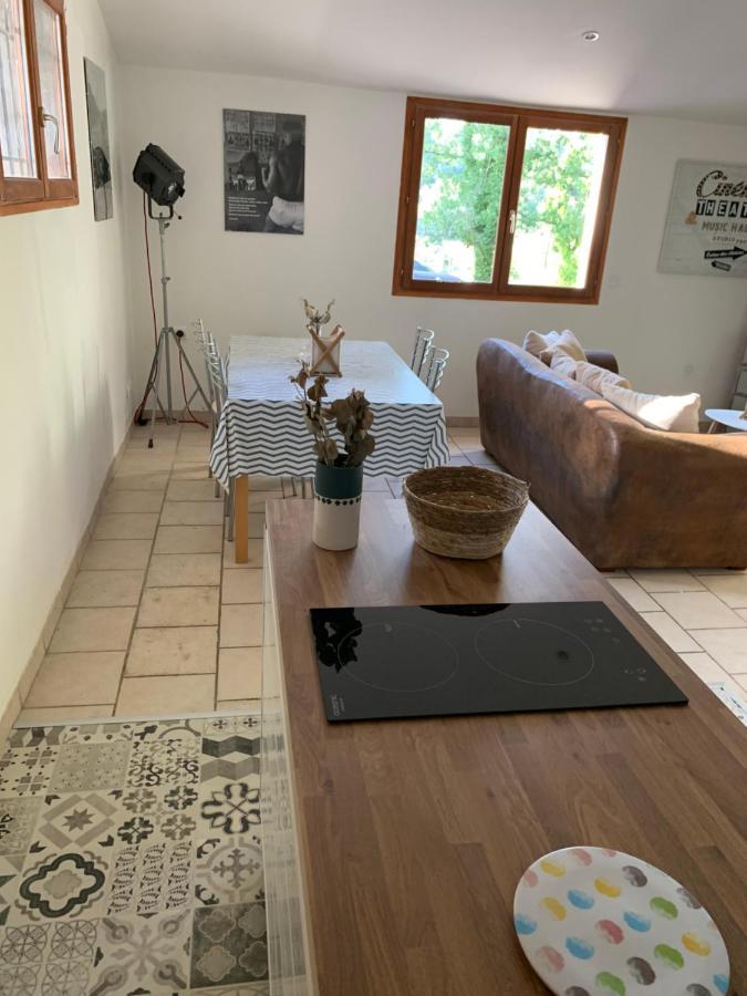 Logement Mabouya Lägenhet Brignoles Exteriör bild